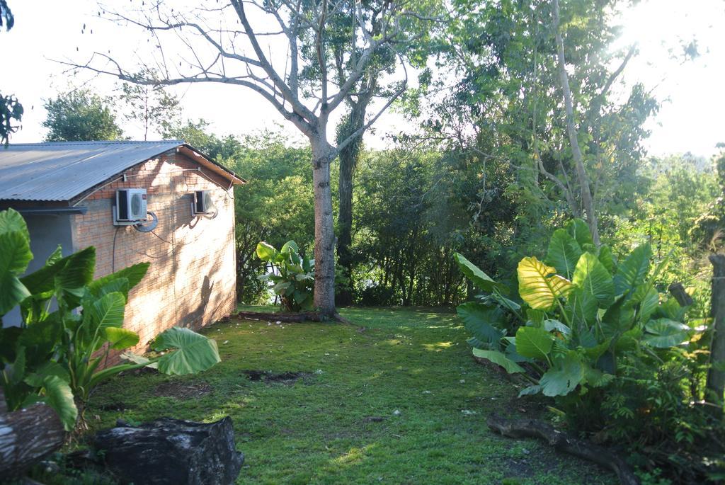Villa Casa Del Rio à Puerto Iguazú Extérieur photo